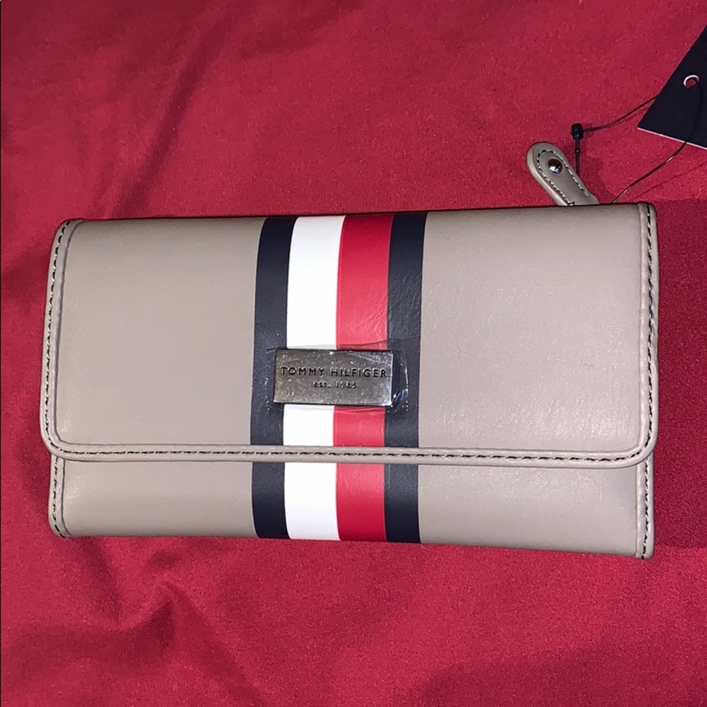Tommy Hilfiger Wallet